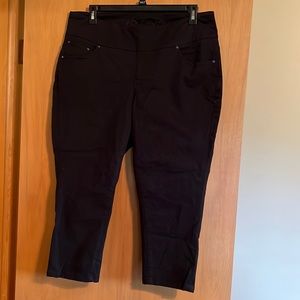 Black jag jeans crops